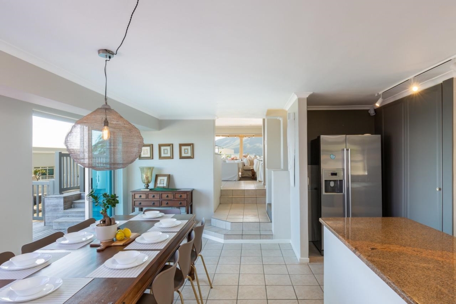 4 Bedroom Property for Sale in Camps Bay Western Cape